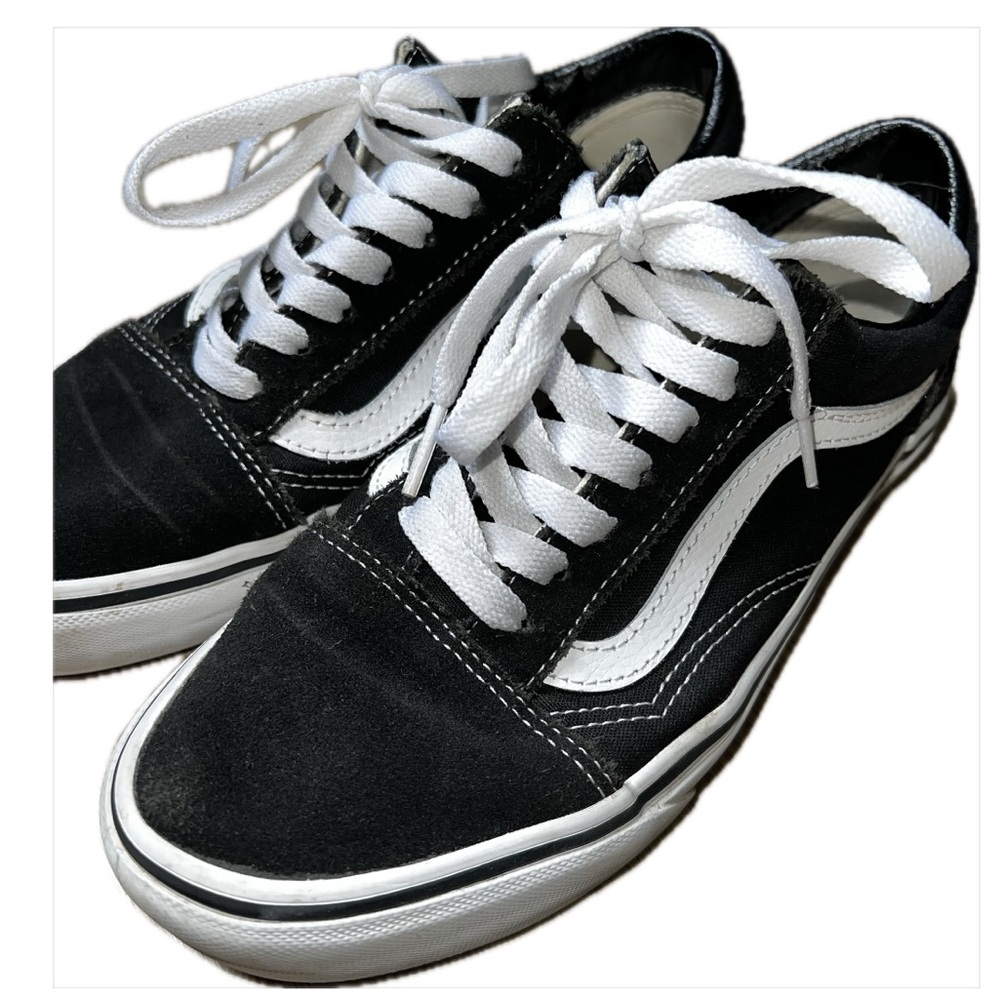 SOLD 👟 VANS Old Skool; Women’s Size 7